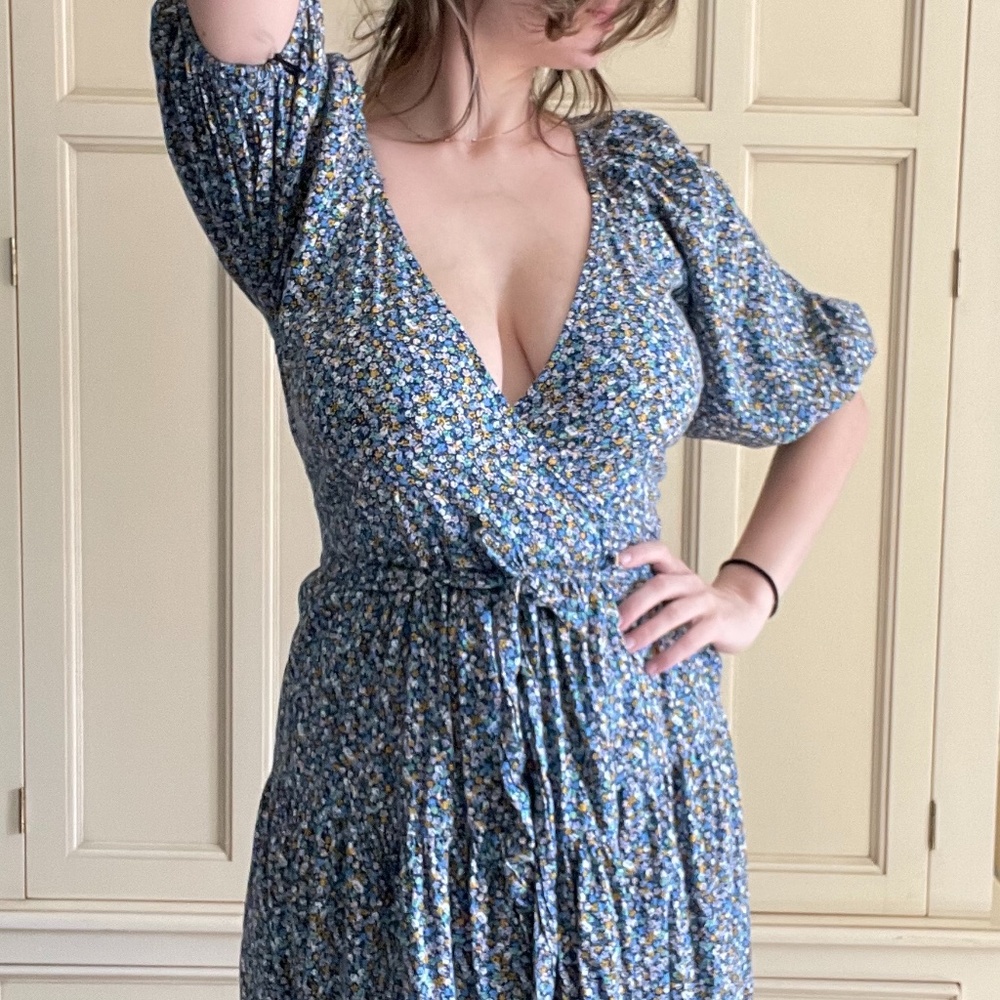 Old Navy Cottage Floral Wrap Maxi Dress XS